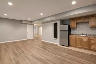 669 Davis Cir, Crown Point, IN 46307 - Photo 18