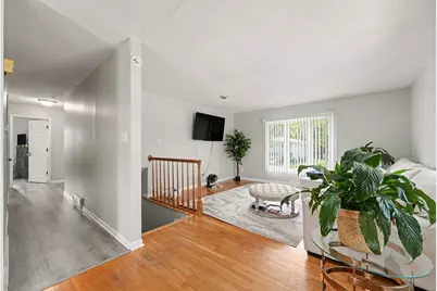 1404 W 63rd Avenue, Merrillville, IN 46410 - Photo 2