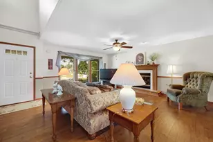 271 Burdick Pl, Chesterton, IN 46304 - Photo 10