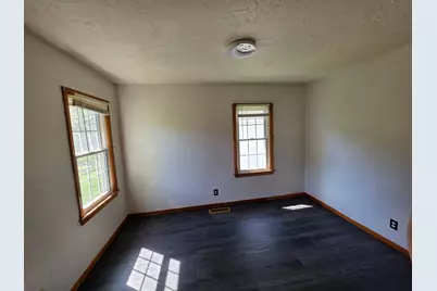 502 S Kouts Street, Kouts, IN 46347 - Photo 4