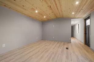 4216 Old Orchard Ln, Wheatfield, IN 46392 - Photo 10