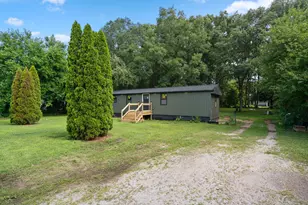 4216 Old Orchard Ln, Wheatfield, IN 46392 - Photo 20
