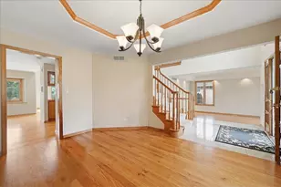 1522 Coventry Ln, Munster, IN 46321 - Photo 6