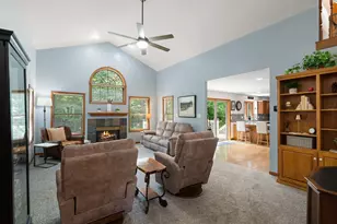510 Eastwood Dr, Kouts, IN 46347 - Photo 8