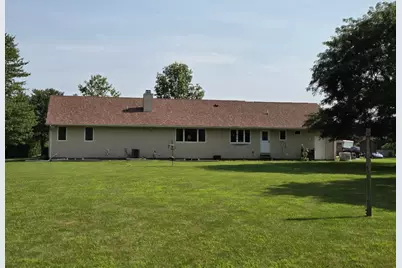 7177 E Grace Avenue, New Carlisle, IN 46552 - Photo 4