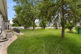 9539 Hawthorne Dr, Munster, IN 46321 - Photo 28
