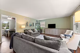 9539 Hawthorne Dr, Munster, IN 46321 - Photo 8