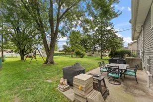 9539 Hawthorne Dr, Munster, IN 46321 - Photo 26