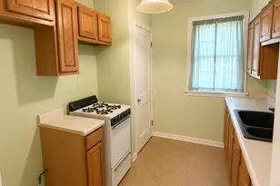 1302 Dakota St, Gary, IN 46403 - Photo 6