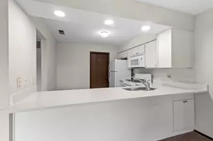 2513 E Lakeshore Dr, Crown Point, IN 46307 - Photo 14