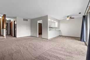 2513 E Lakeshore Dr, Crown Point, IN 46307 - Photo 8