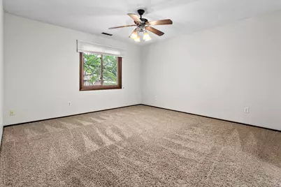2513 E Lakeshore Drive, Crown Point, IN 46307 - Photo 18