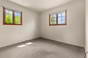 9307 Ellen Dr, Highland, IN 46322 - Photo 16