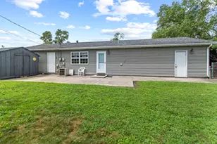 9307 Ellen Dr, Highland, IN 46322 - Photo 18