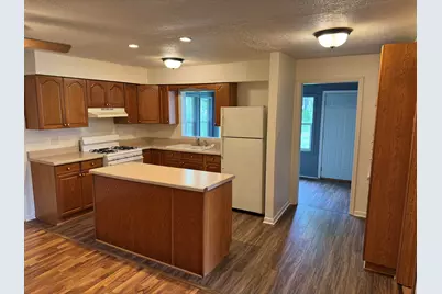 12516 N 400 E, Wheatfield, IN 46392 - Photo 8