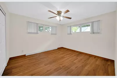 925 S Indiana Avenue, Crown Point, IN 46307 - Photo 4
