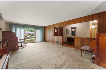 8420 Schreiber Drive, Munster, IN 46321 - Photo 6