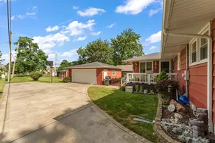 8420 Schreiber Dr, Munster, IN 46321 - Photo 32