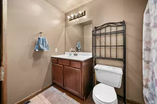 176 Boxwood Ct, Valparaiso, IN 46383 - Photo 14