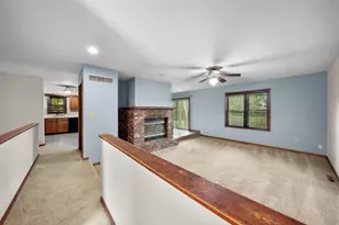 176 Boxwood Ct, Valparaiso, IN 46383 - Photo 8
