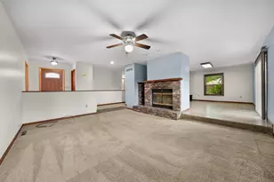 176 Boxwood Ct, Valparaiso, IN 46383 - Photo 10