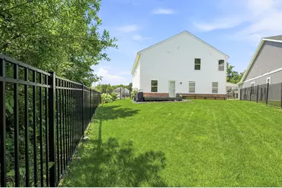 1035 Blue Lake Circle, Chesterton, IN 46304 - Photo 6