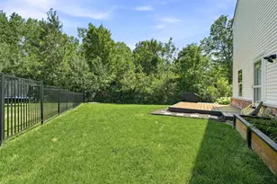 1035 Blue Lk Cir, Chesterton, IN 46304 - Photo 4