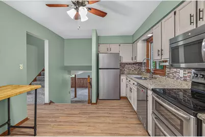 8832 Jefferson Court, Munster, IN 46321 - Photo 10