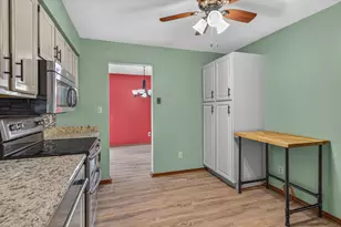 8832 Jefferson Ct, Munster, IN 46321 - Photo 12