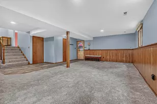 8832 Jefferson Ct, Munster, IN 46321 - Photo 14