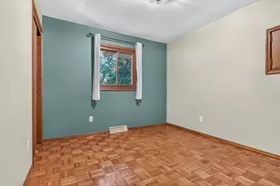 8832 Jefferson Ct, Munster, IN 46321 - Photo 24