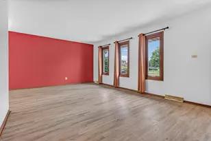 8832 Jefferson Ct, Munster, IN 46321 - Photo 6