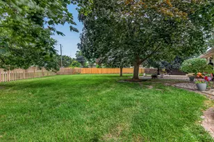 8832 Jefferson Ct, Munster, IN 46321 - Photo 32