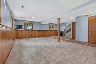 8832 Jefferson Ct, Munster, IN 46321 - Photo 16