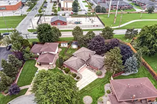 8832 Jefferson Ct, Munster, IN 46321 - Photo 38