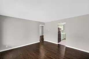 7212 McLaughlin Ave, Hammond, IN 46324 - Photo 6