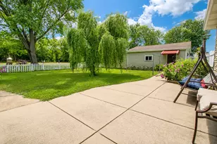 1202 W Pacific Ave, Knox, IN 46534 - Photo 18