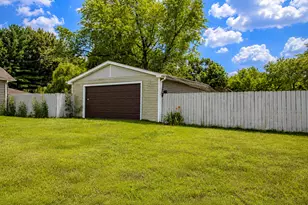 1202 W Pacific Ave, Knox, IN 46534 - Photo 20