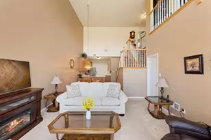 1245 Auburn Meadow Ln, Schererville, IN 46375 - Photo 4