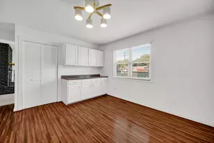 369 Riviera Cir, Valparaiso, IN 46385 - Photo 6
