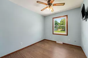 4081 Westover Dr, Crown Point, IN 46307 - Photo 8