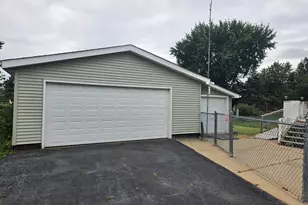 4081 Westover Dr, Crown Point, IN 46307 - Photo 18