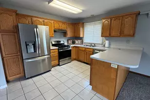 110 Lyn Dee Ct, New Carlisle, IN 46552 - Photo 6