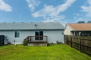 110 Lyn Dee Ct, New Carlisle, IN 46552 - Photo 2