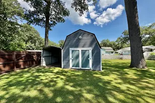 1023 Riverlane Dr, Lake Station, IN 46405 - Photo 24