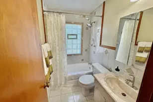1023 Riverlane Dr, Lake Station, IN 46405 - Photo 12