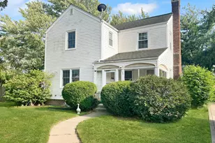134 Keilman St, Dyer, IN 46311 - Photo 1