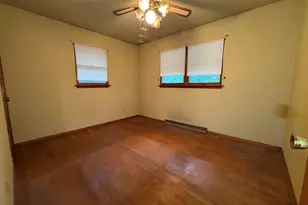 2410 Old Hobart Rd, Gary, IN 46405 - Photo 8