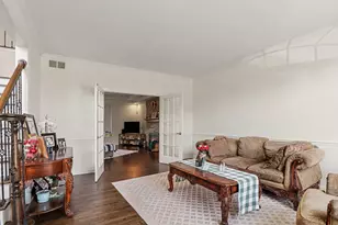 1931 Cherrywood Ct, Munster, IN 46321 - Photo 10