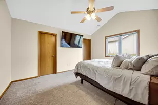 9874 Hart St, Saint John, IN 46373 - Photo 16